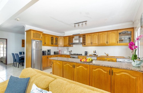 Retur Villa | Casa de 6 habitaciones y 5 cuartos de baño con piscina y cerca de la playa