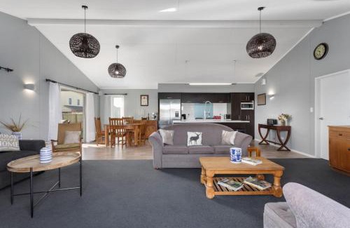 Waiotahi Casa | Lifes a Beach at Waiotahe Beach Estate