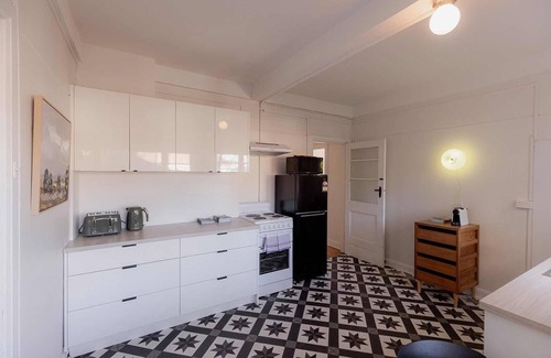 Trevallyn Apartamento | Light and Bright Trevallyn Stay with River Views