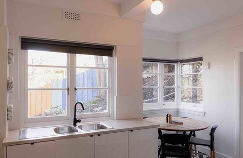 Trevallyn Apartamento | Light and Bright Trevallyn Stay with River Views