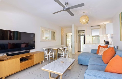 Palm Cove Complejo | Lilac Suite Chic Resort Living at The Beach Club