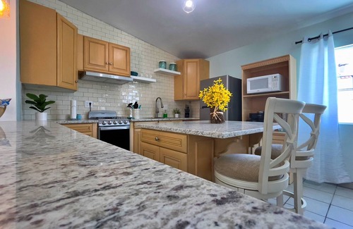 Ensenada Cabaña | LiliesByTheSea 2 Bedroom 2 Bath Cottage