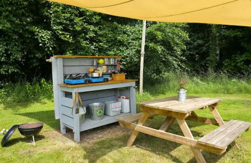 Swannington Casa | Lilypad Meadow 2