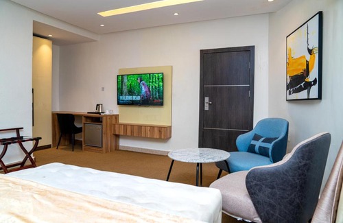 Lekki Phase 1 Hotel | Limewood Villa