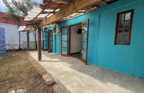 Pequea Chalet De Esquí | Linda suíte à 300m da Praia do Pequeá no Saco da Capela