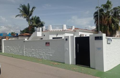 San Pedro de Alcántara Apartamento | Linda Vista Beach Apartment