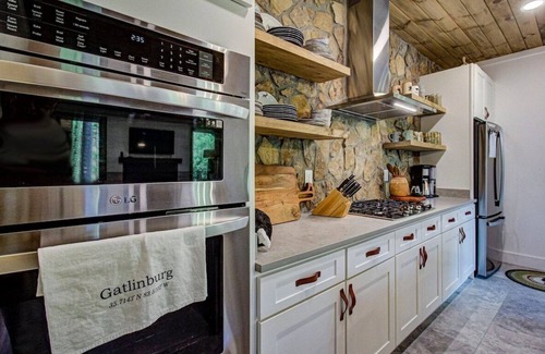 Pittman Center Cabina | Lindsey Creek Hideaway