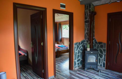 Chuprene Casa | Lion Cottage