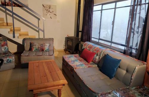 Rishon LeTsiyon Cabina | Lisa's Farm Place