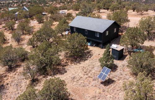 Sierra Vista Casa | Little Black Cabin in the Woods