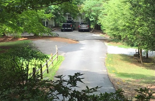 Lynn Casa | LITTLE CAMP BUNGALOW