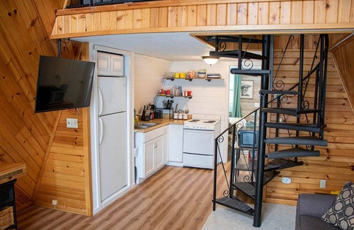 Alexandria Cabina | Little Dipper, Lovely Lake A-Frame ~ Dock ~ Kayak