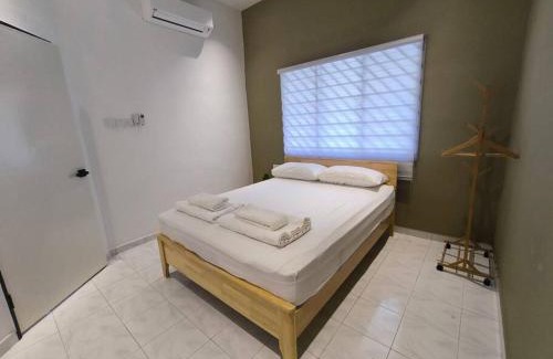 Batu Pahat Casa | Little House Batu Pahat Homestay