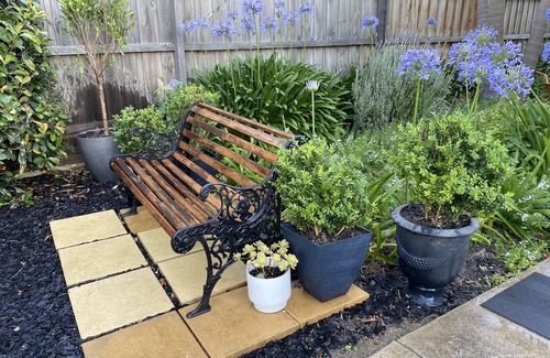 Ascot Vale Apartamento | Little Vella, 2 habitaciones 1 baño. Aparcamiento seguro. Wi-Fi gratis. Impecable limpio