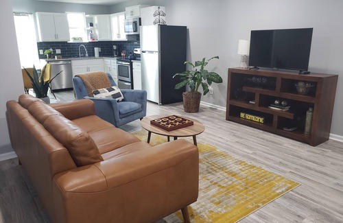 OST - South Union Casa | Little White Lighthouse NRG/UH/TSU/RICE/Midtown/Downtown