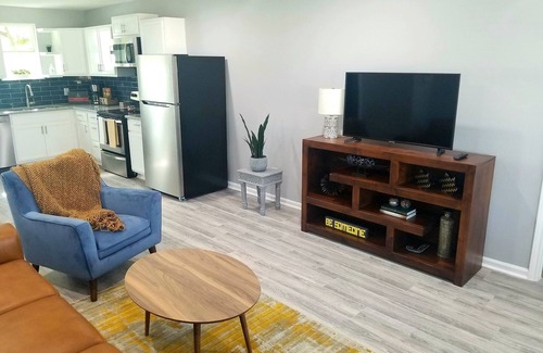 OST - South Union Casa | Little White Lighthouse NRG/UH/TSU/RICE/Midtown/Downtown