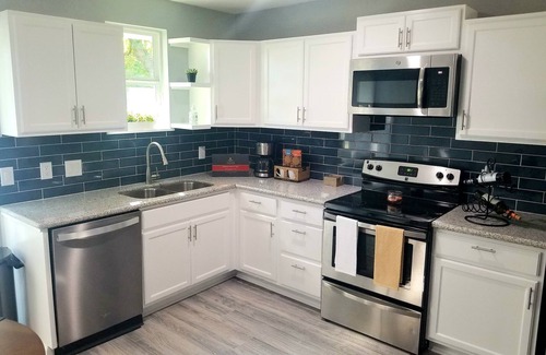 OST - South Union Casa | Little White Lighthouse NRG/UH/TSU/RICE/Midtown/Downtown