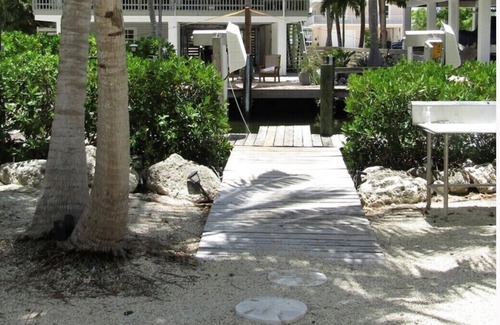 Little Torch Key Casa | LittleTorch Key3/2 canal home with quick ocean access!