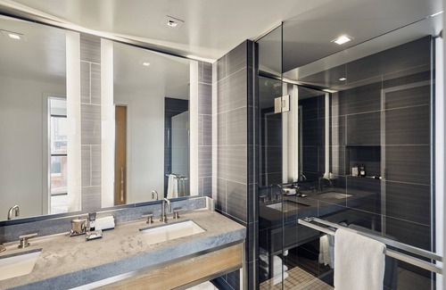 Downtown St. Louis Hotel | Live by Loews - St.Louis