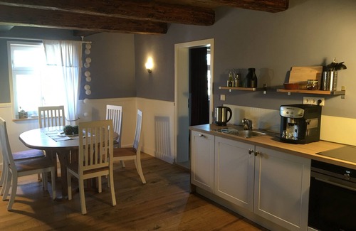 Dassel Apartamento | Viviendo en el edificio del molino, rodeado de verdes prados.