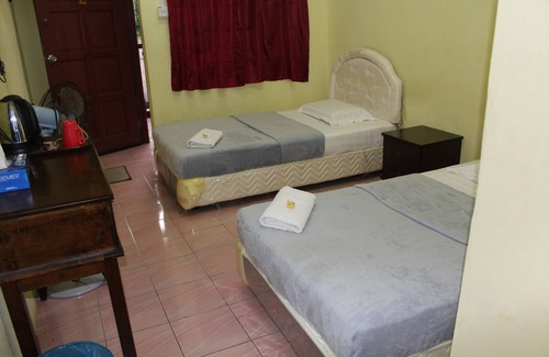 Kampung Kituntul Hotel | Liwagu Lodge