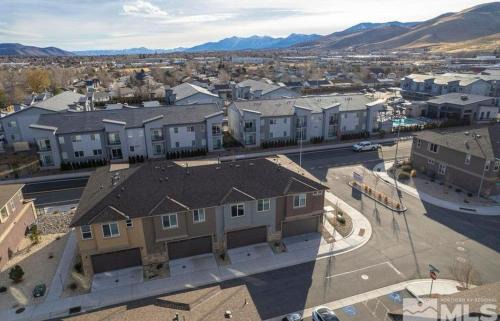 Carson City Apartamento | Local 3BD 3BA with WiFi Parking