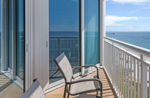 Cherry Grove Beach Apartamento | Located On Cherry Grove Beach-Wyndham Towers On The Grove- 3 Bd. Dx. Oceanfront