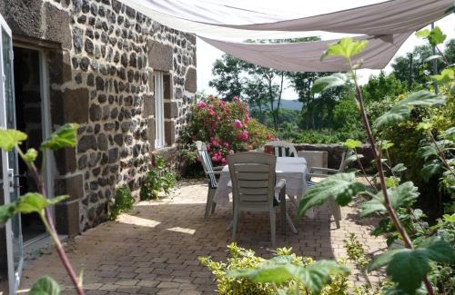 Seneujols Cama Y Desayuno | Location au cœur du Devès, proche Puy-en-Velay et chemin de St-Jacques - FR-1-582-447