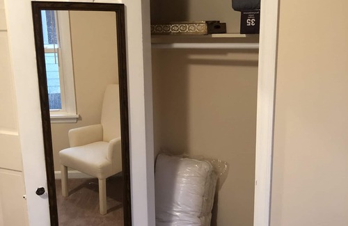 Roselawn Finance Apartamento | ★Location is Everything @ The Kenwood★