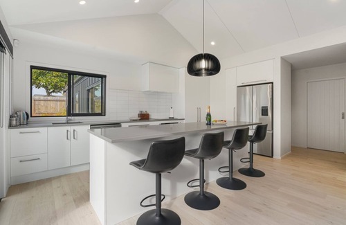 Rainbow Point Casa | Location on Point - Taupo