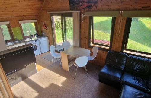 St Teath Cabina | Lodge 2 Lanteglos 3 Bedroom sleeps 6,