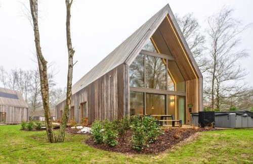 Zolder Villa | Lodge met Jacuzzi - 6 personen - Woodz Lodges