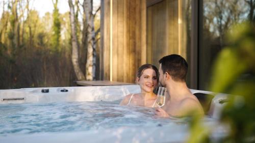Zolder Villa | Lodge met Jacuzzi - 6 personen - Woodz Lodges