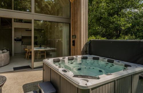 Zolder Villa | Lodge met Jacuzzi - 6 personen - Woodz Lodges