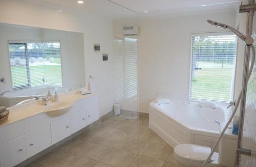 Hastings Casa | Lodge On St Georges