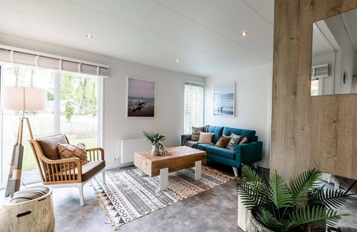 Lunteren Chalet De Esquí | ✓ Lodge Royal at Landgoed de Scheleberg ✓ Vacation house for 4 people ✓ Located in Lunteren (Gelderland) ✓ Vacation park in the Veluwe ✓ Book directly with the park