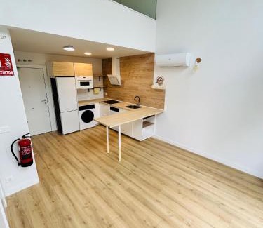 San Sebastián de los Reyes Apartamento | Loft 007 con jardin, piscina, garaje y Netflix