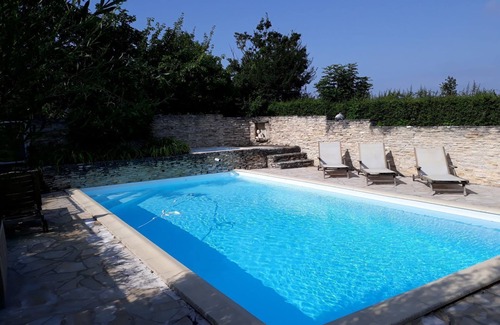 Esperce Cabaña | LOFT CON PISCINA EN UNA GRAJA AUTÉNTICA EN EL CORAZÓN DE LA NATURALEZA