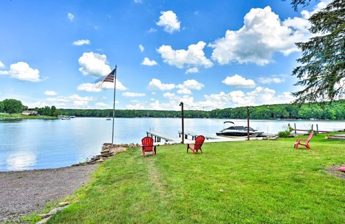 Indian Lake Casa | Log Cabin Getaway on Double Lot at Indian Lake!