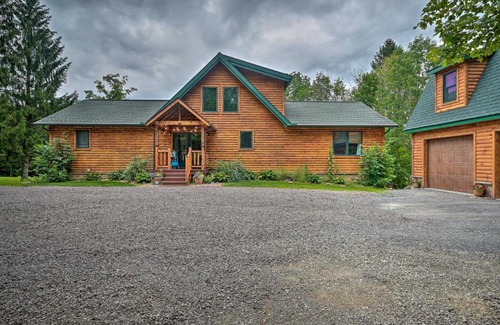 Indian Lake Casa | Log Cabin Getaway on Double Lot at Indian Lake!