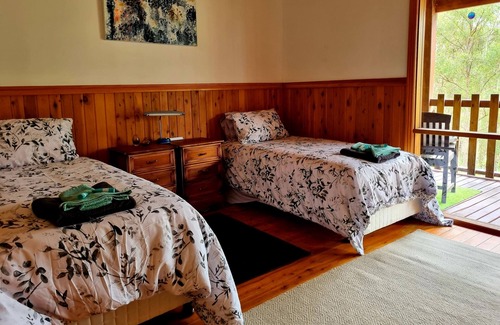 Wamban Cabina | Log cabin in private bush setting