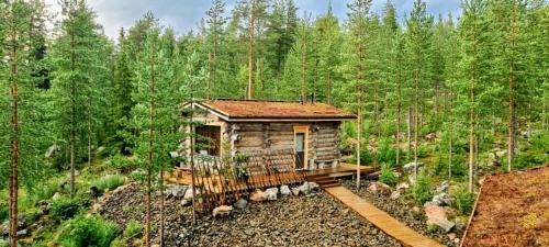 Rovaniemi Casa | Log Cabin with Private Sauna and Hot Tub by Invisible Forest Lodge & Spa