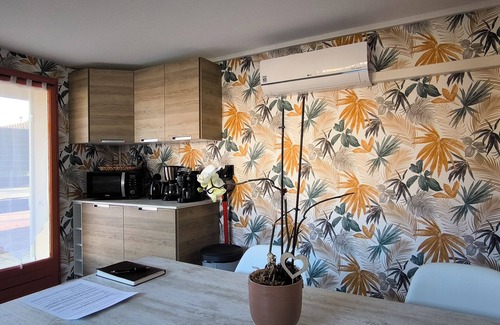 Parentis-en-Born Casa | Logement Cosy Proche de Toutes Commodités au Calme, Forêt, Lac, Piscine, Vélos,