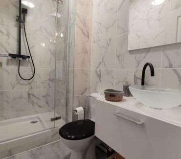 Faubourg Sud Apartamento | Logement de charme proche centre-ville - TV - WiFi