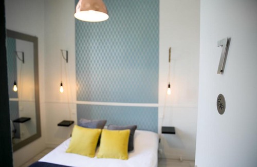 Combree Hotel | Logis Auberge De L'ombrée