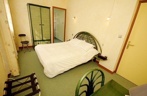 Longpont Hotel | Logis Hôtel les Terrasses