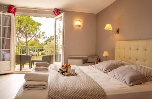 Arles Hotel | Logis Hotel des Granges