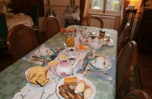 Mareuil-Sur-Lay-Dissais Cama Y Desayuno | Logis La Folie