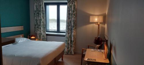 Plouguerneau Hotel | Logis le Castel Ac'h