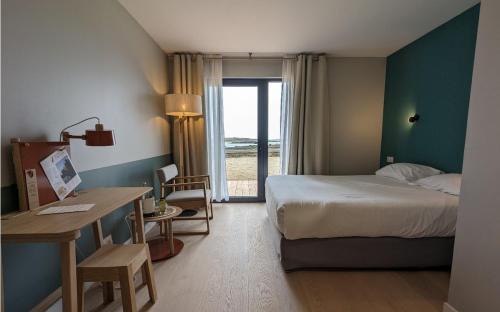 Plouguerneau Hotel | Logis le Castel Ac'h